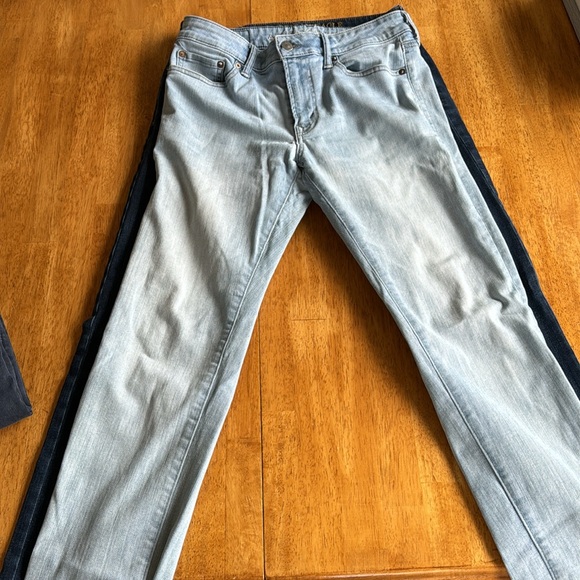 Three pairs American Eagle slim jeans - Picture 8 of 10